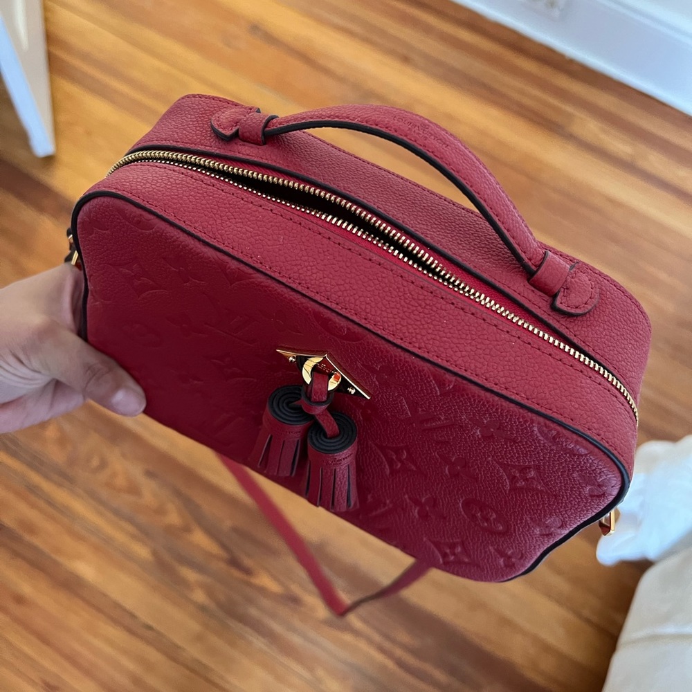 LOUIS VUITTON
Saintonge Handbag Monogram Canvas with Leather